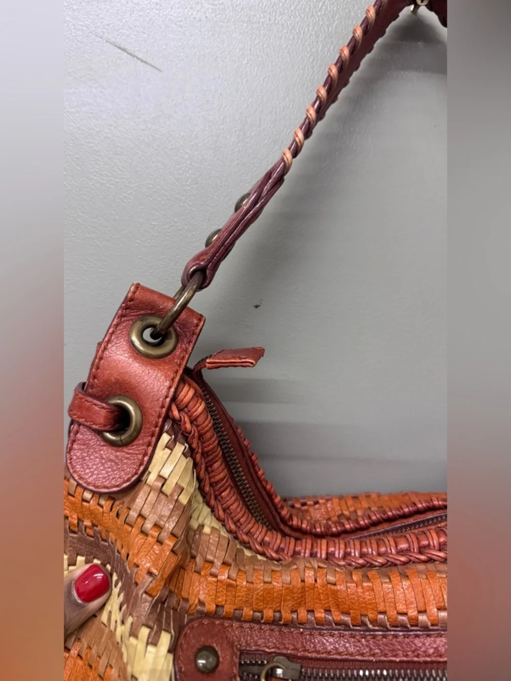 Isabella Fiore Vintage Brown Leather Boho Hobo Bag Handbag Shoulder Bag
